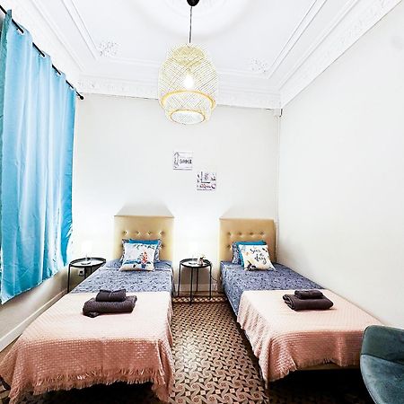 Private Rooms By Plaza Catalunya Barcelona Bagian luar foto