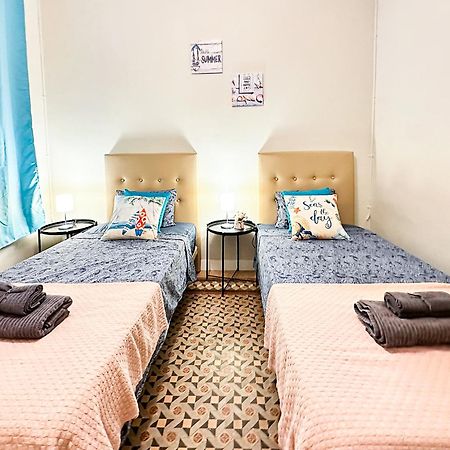 Private Rooms By Plaza Catalunya Barcelona Bagian luar foto