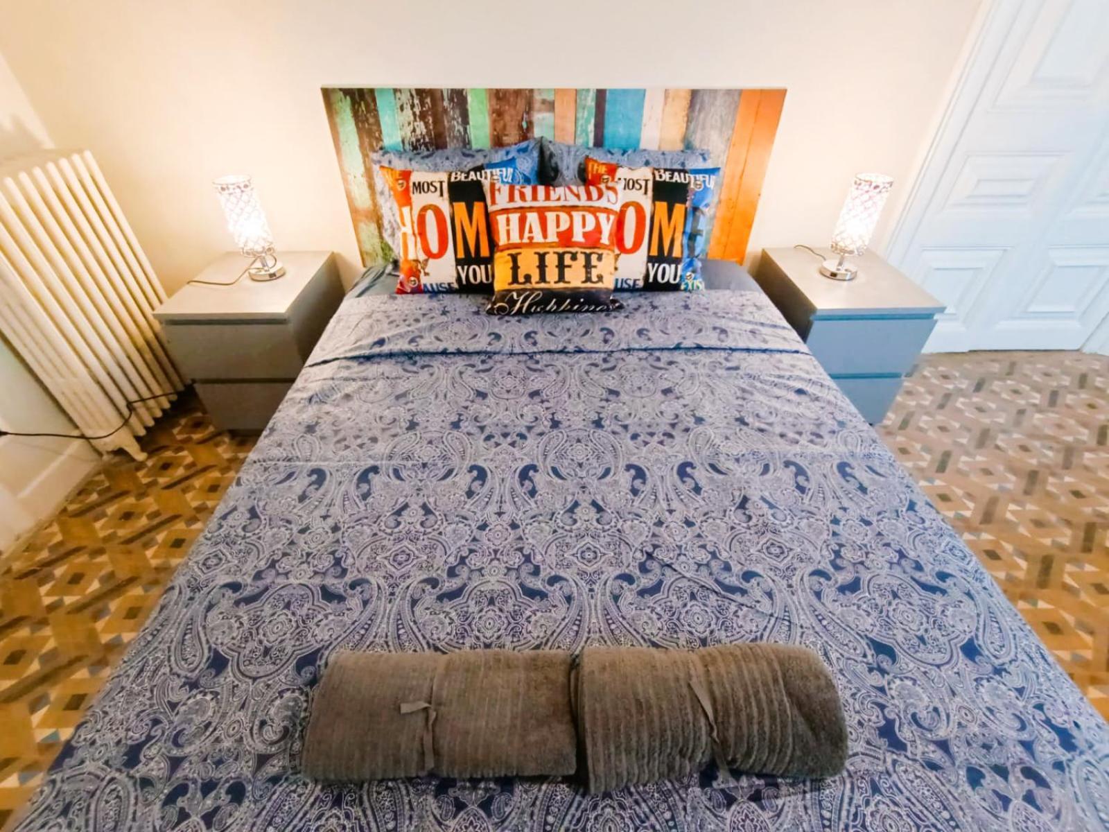 Private Rooms By Plaza Catalunya Barcelona Bagian luar foto